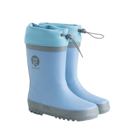 Grubbybub kids gumboots are a good splash above your regular gumboot. Front view with logo and pull string toggles in our blue clear skies colour
